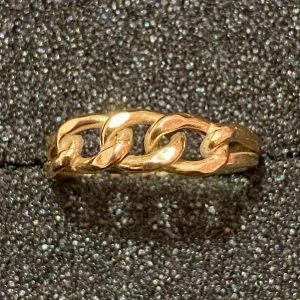 انگشتر طلای دست‌ساز مدل زنجیری فاریا گلد – جلوه‌ای خاص روی دستان شما